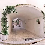 Arco Gaudi - Alcoba Batllo Putignano