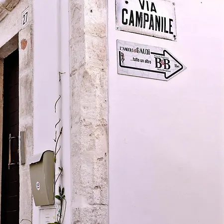 Arco Gaudi - Alcoba Batllo Panzió Putignano
