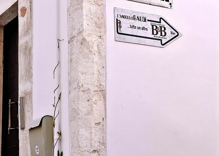 Arco Gaudi - Alcoba Batllo Frühstückspension Putignano